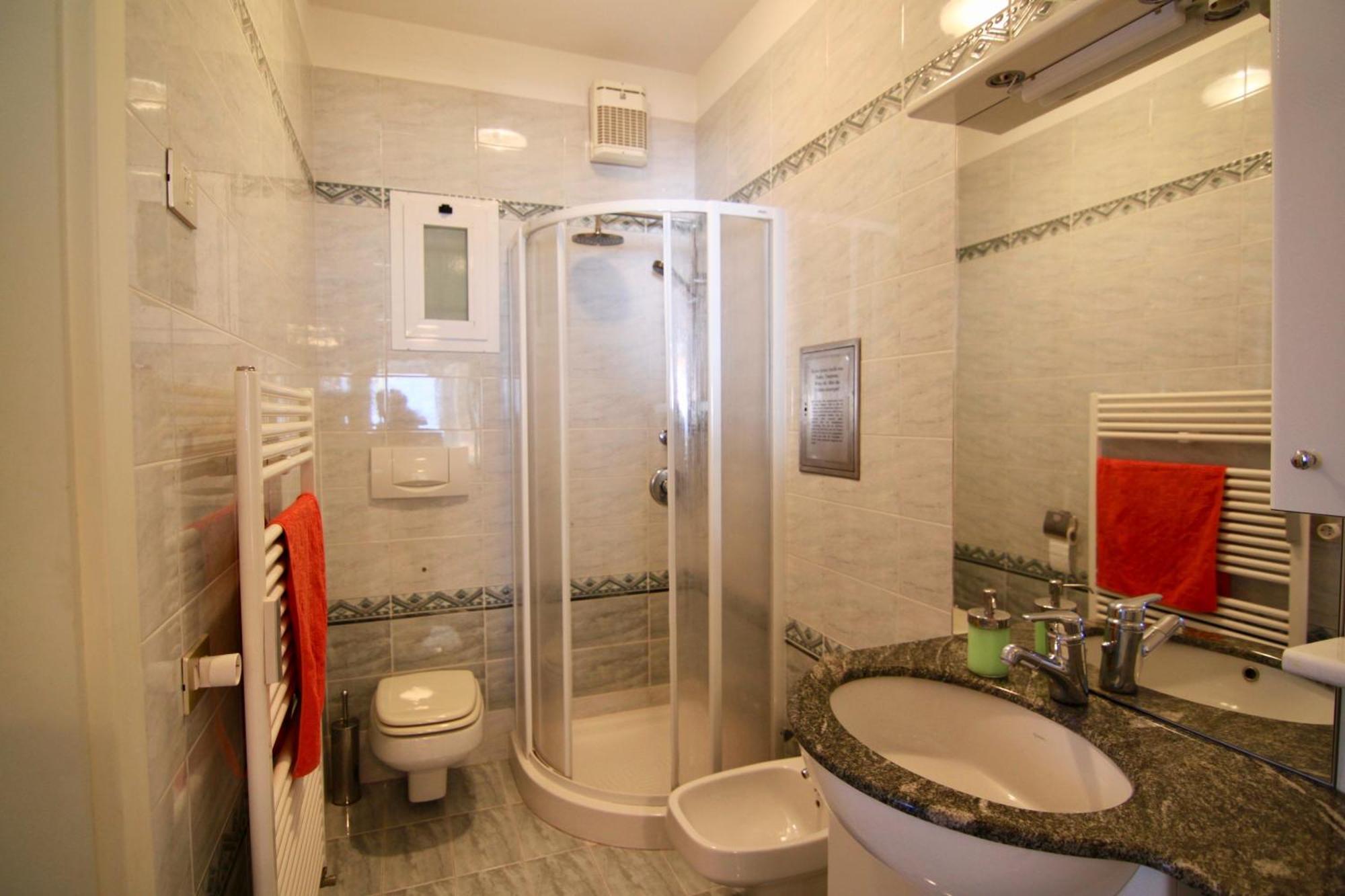 Casa Roccia Appartement Pino Lago Maggiore Buitenkant foto