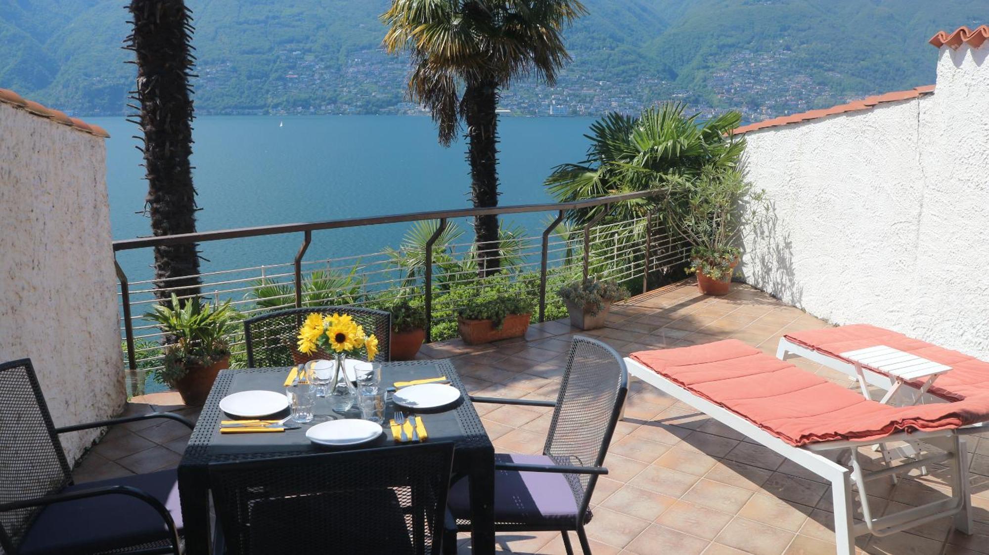 Casa Roccia Appartement Pino Lago Maggiore Buitenkant foto