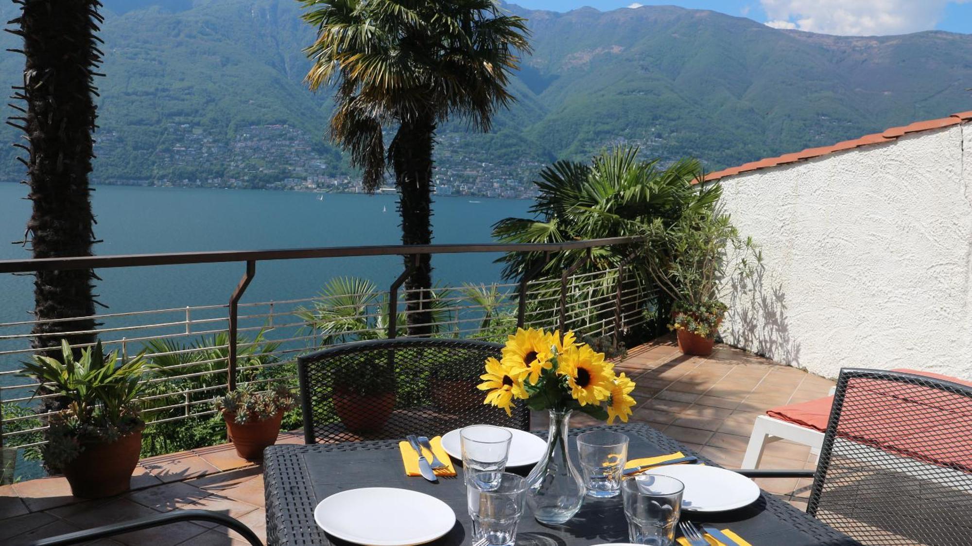 Casa Roccia Appartement Pino Lago Maggiore Buitenkant foto