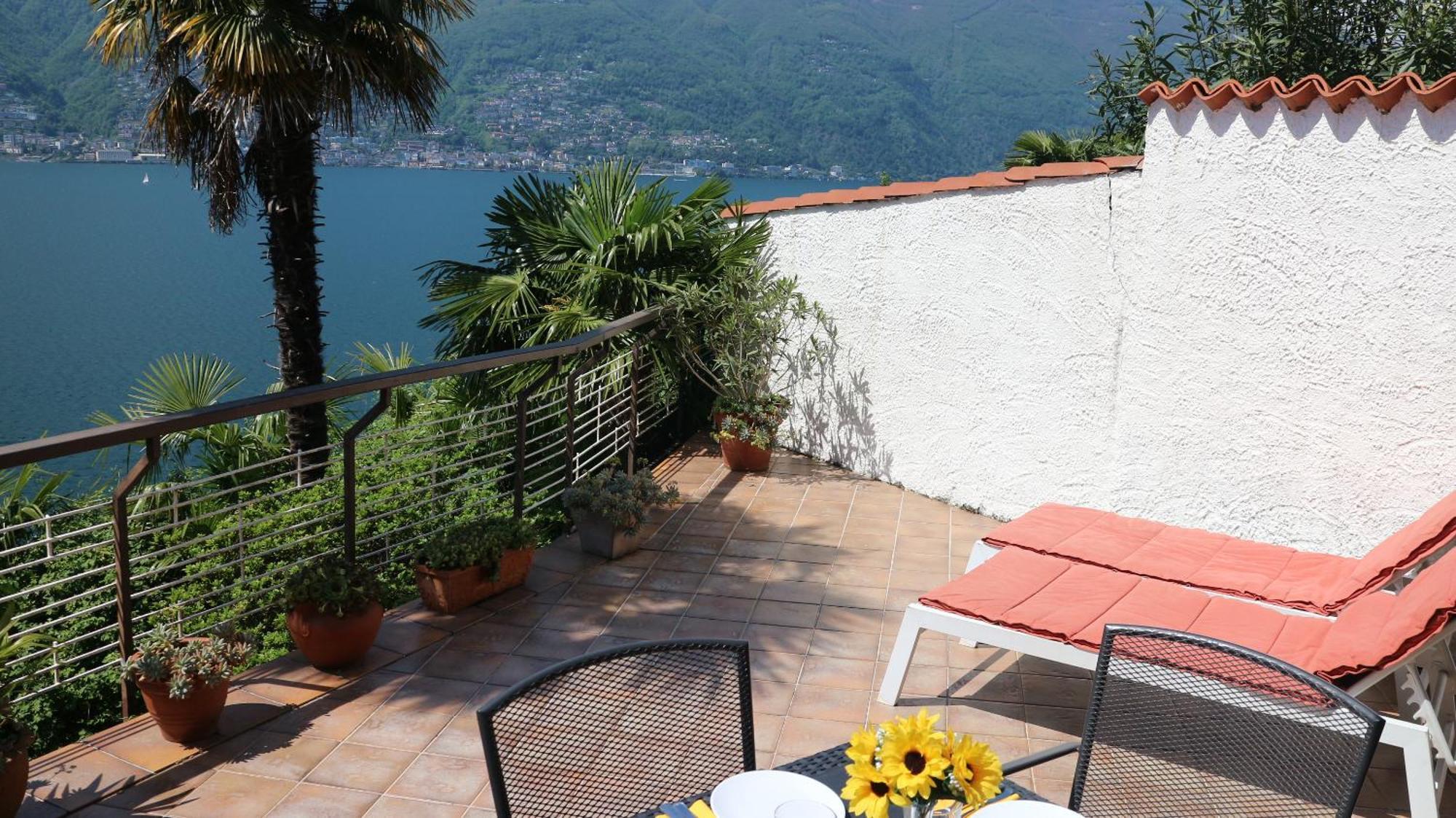 Casa Roccia Appartement Pino Lago Maggiore Buitenkant foto